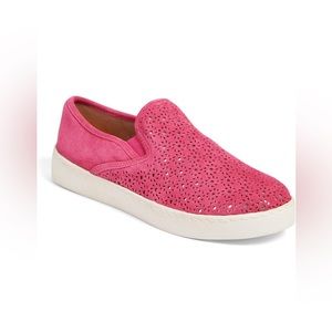 Jack Rogers 	Raspberry Ronnie Slip On Sneaker, 9.5